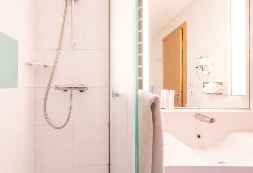 חדר סופריור, Living Place