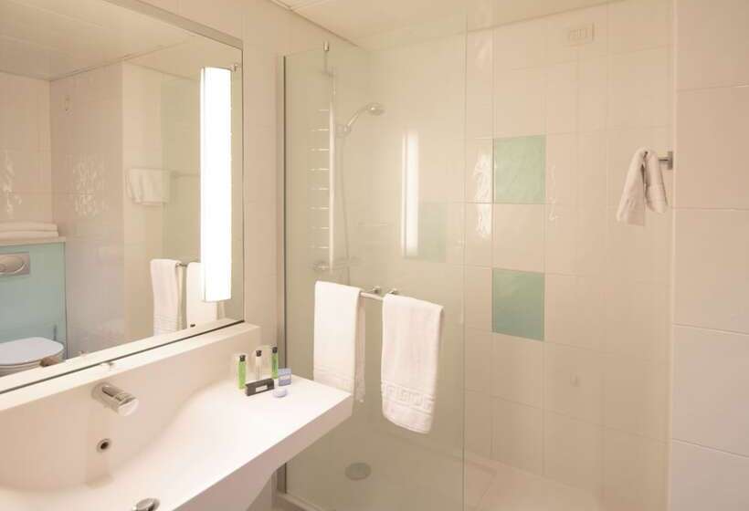 חדר סופריור, Living Place