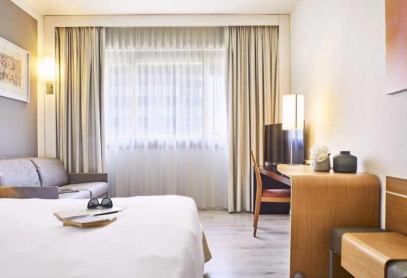 חדר סופריור, Living Place