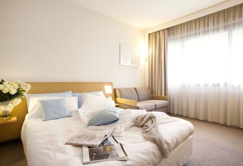 חדר סופריור, Living Place