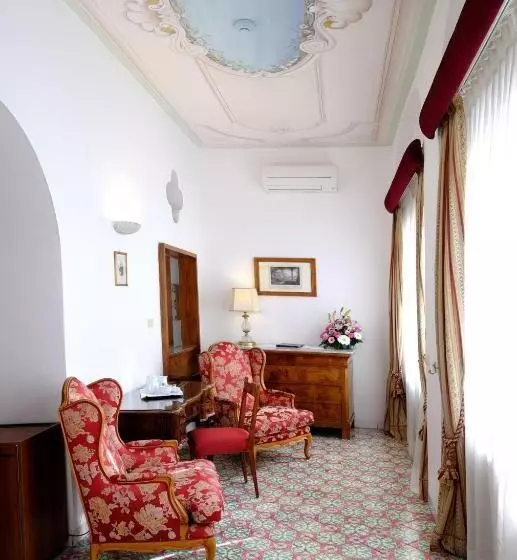 Juniorsviitti, Luna Convento