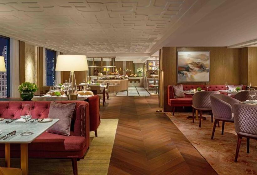 سوئیت با تخت بزرگ, Mandarin Oriental Hong Kong