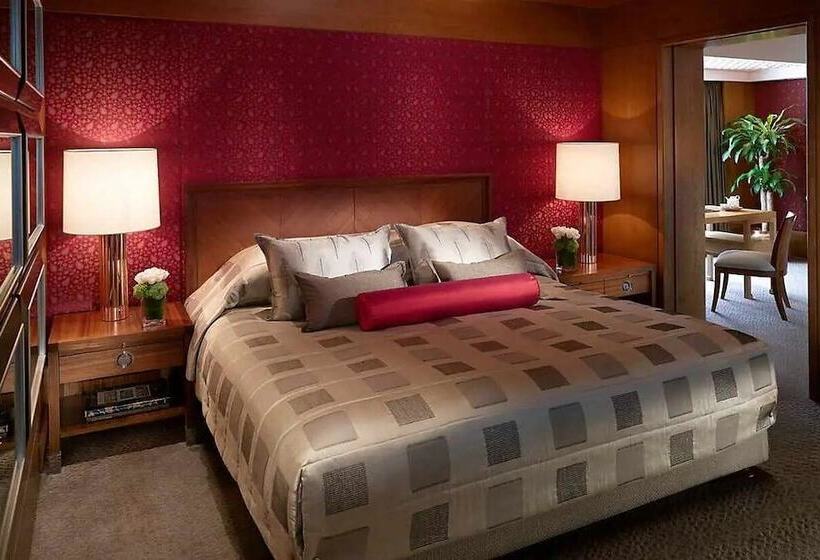 سوئیت با چشم‌انداز, Mandarin Oriental Hong Kong