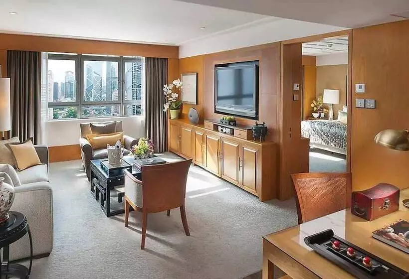 سوییت جونیور, Mandarin Oriental Hong Kong