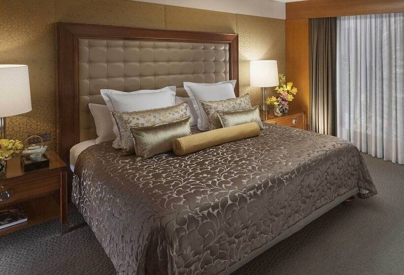 اتاق کلاب, Mandarin Oriental Hong Kong