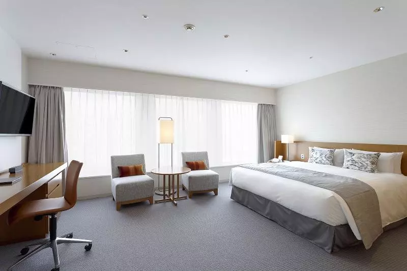 سوئیت با تخت بزرگ, Mandarin Oriental Hong Kong
