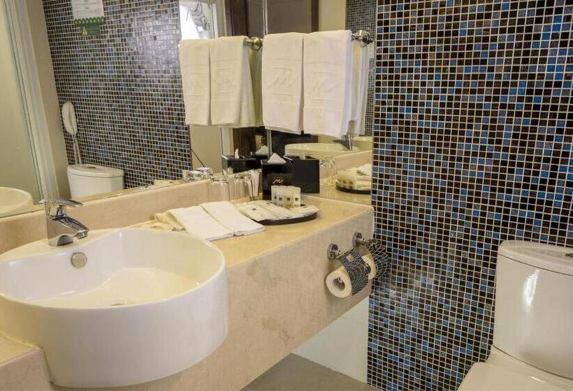 اتاق لوکس, Metropark Hotel Kowloon