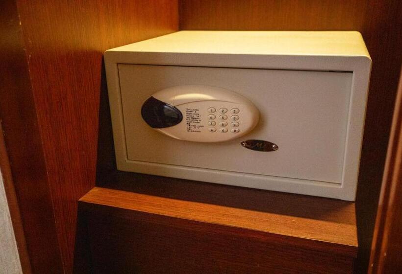 اتاق خانوادگی, Metropark Hotel Kowloon