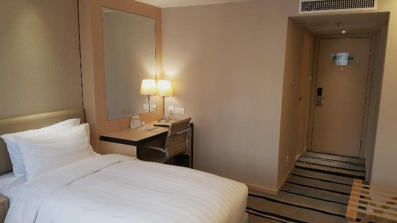 اتاق استاندارد, Metropark Hotel Mongkok