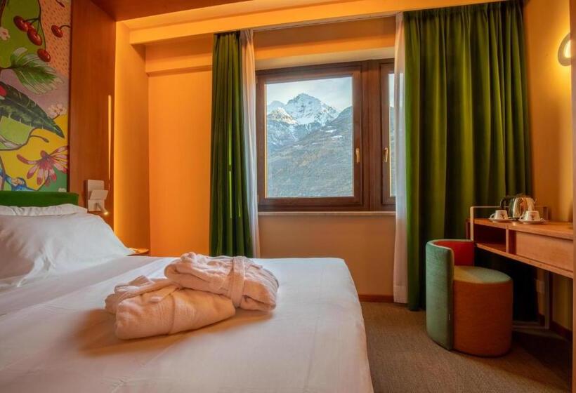 سوییت جونیور, Omama