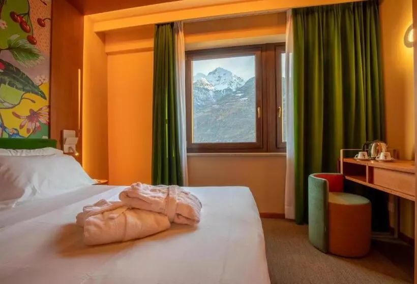 Junior Suite, Omama