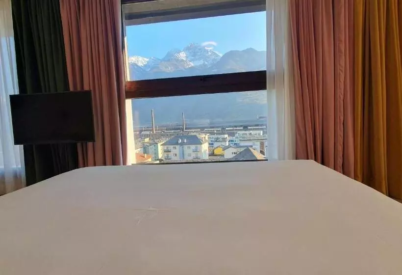 Suite, Omama