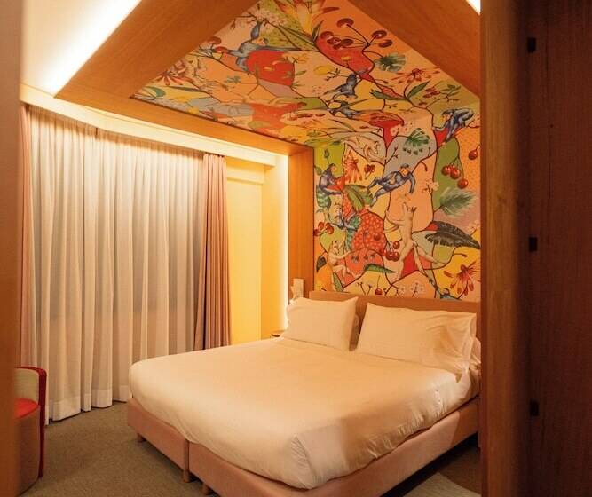 اتاق استاندارد, Omama