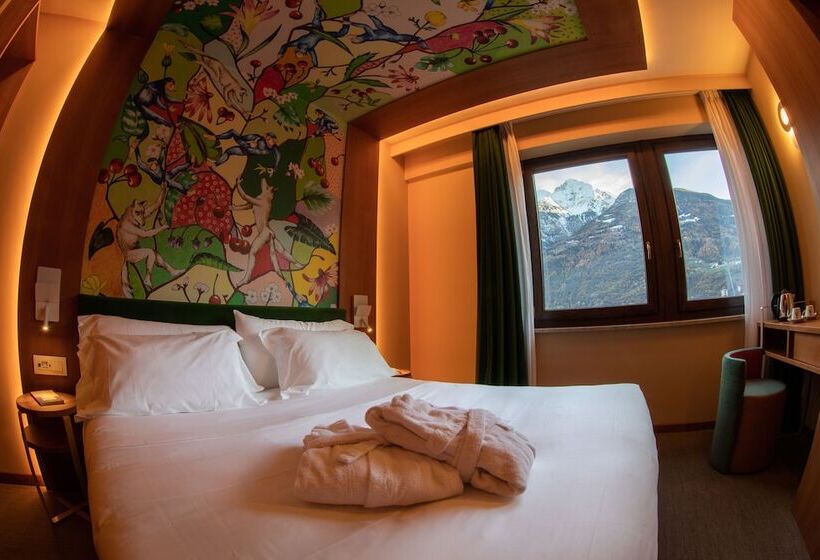 اتاق استاندارد با چشمانداز کوهستان, Omama