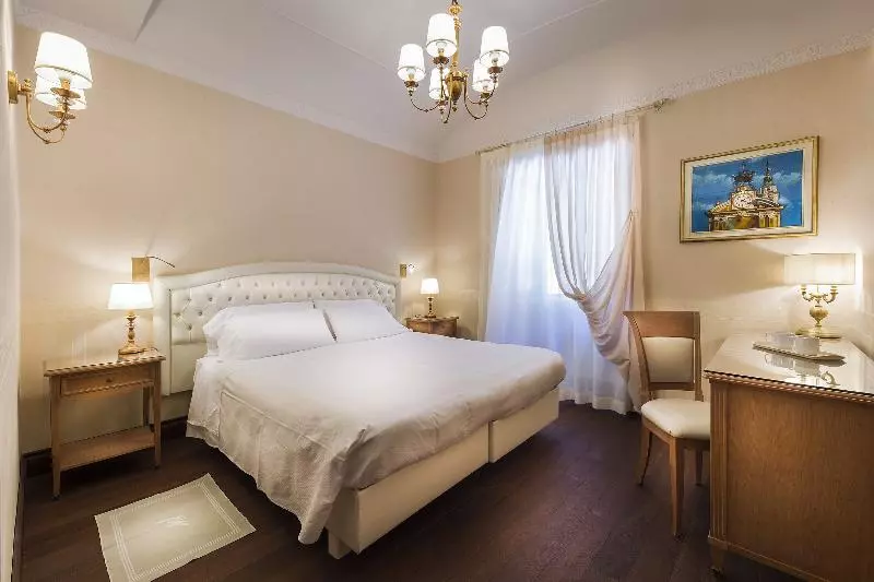 اتاق استاندارد, Phi Hotel Principe