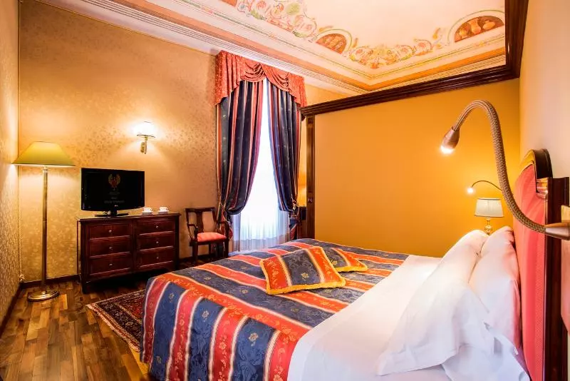 سوییت, Phi Hotel Principe