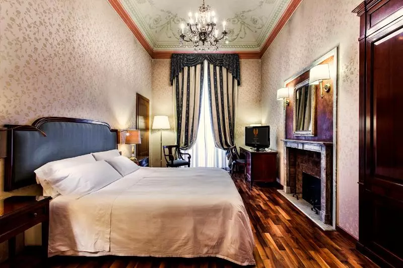 اتاق لوکس, Phi Hotel Principe