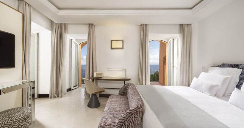 غرفة إدارية مطلة على البحر, Punta Tragara