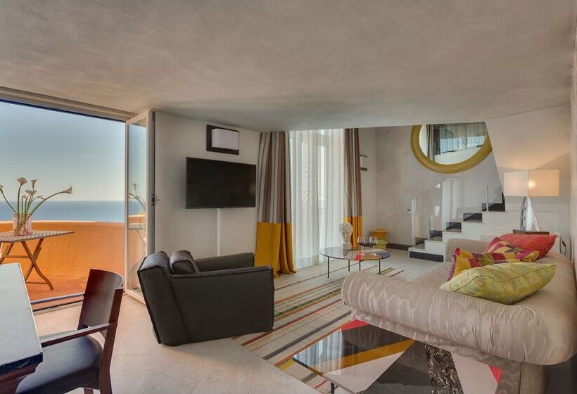 جناح جونيور مطلّ علي البحر, Punta Tragara