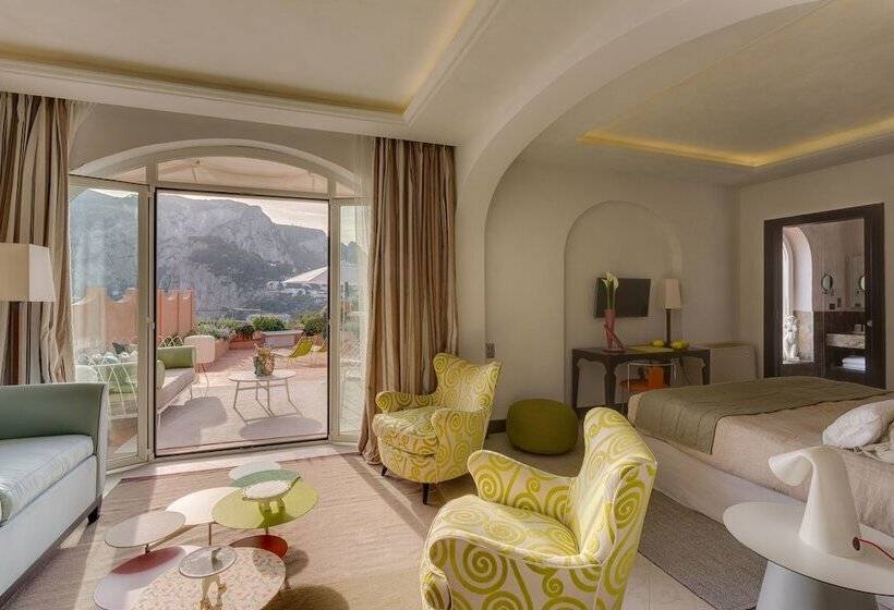 جناح جونيور مطلّ علي البحر, Punta Tragara