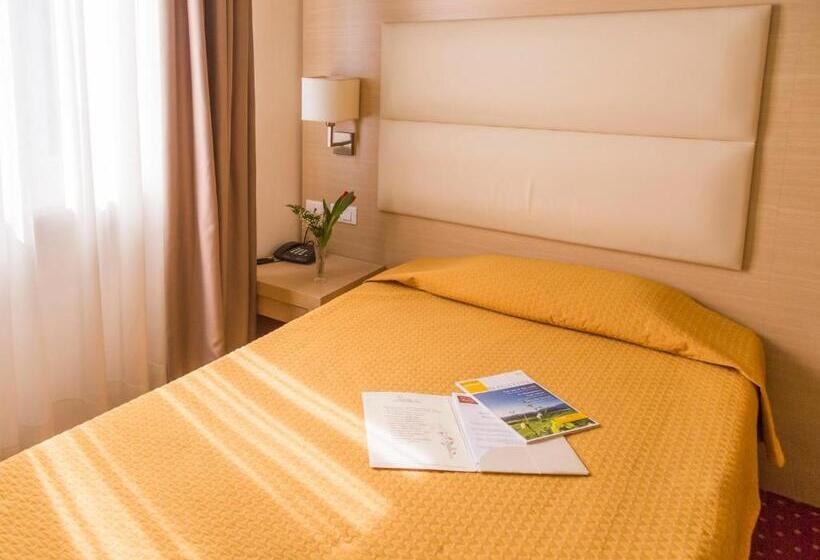 اتاق استاندارد یک نفره, Regina