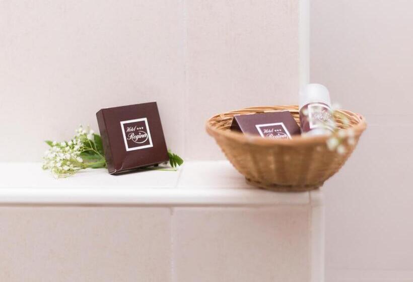 اتاق سوپریور سه تخته, Regina