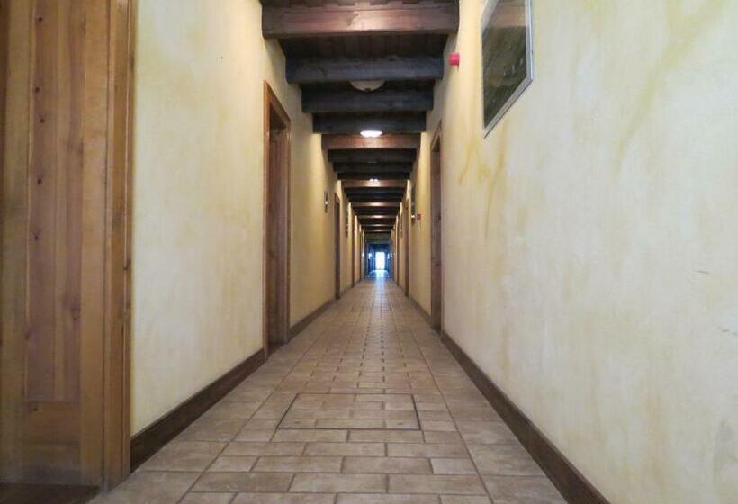 스탠다드 싱글 룸, Sarlóspuszta Club