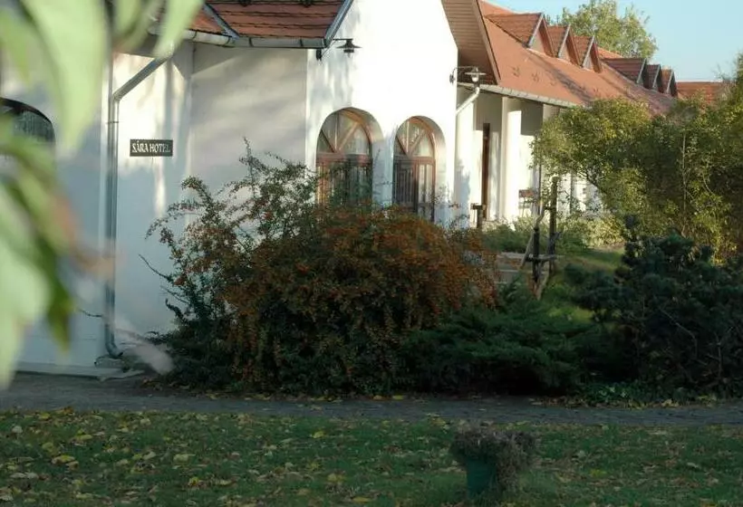 Standard Kolmen Hengen Huone, Sarlóspuszta Club