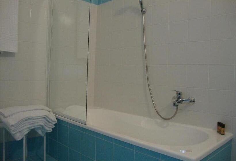 Четырехместный Номер Стандарт, Savio