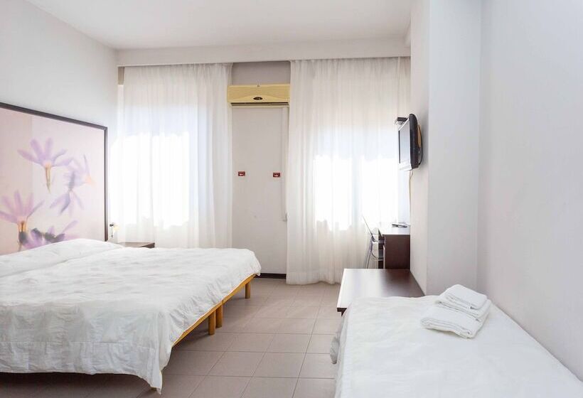 Номер Стандарт Трехместный, Solarium