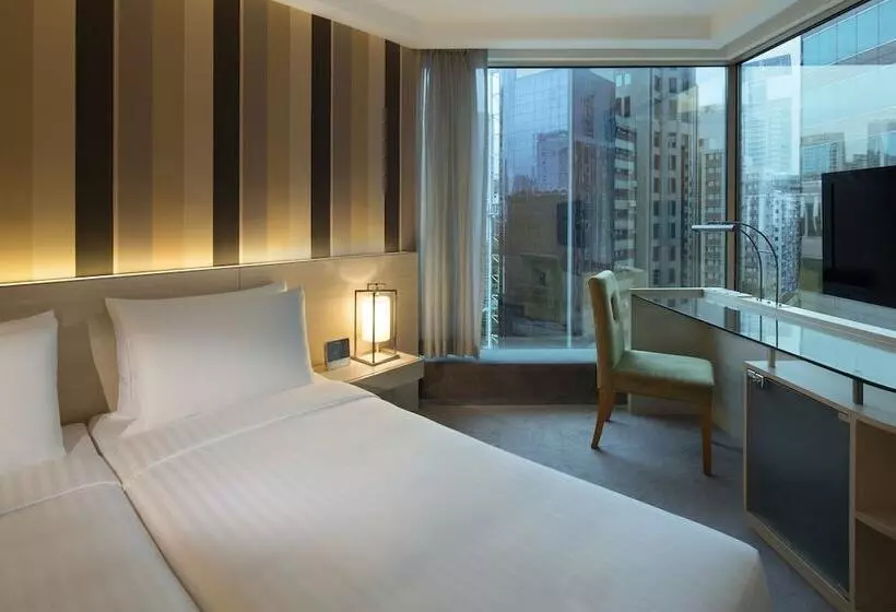 اتاق استاندارد, The Royal Pacific Hotel & Towers