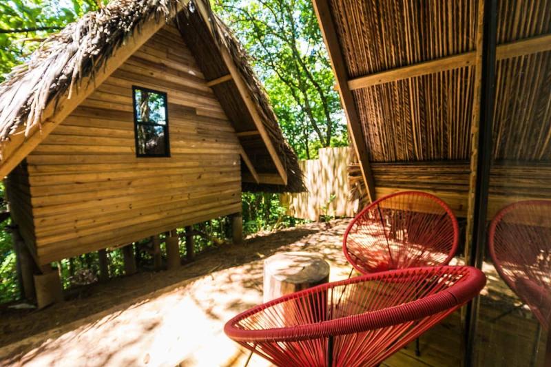 سوییت, The Royal Pacific Hotel & Towers