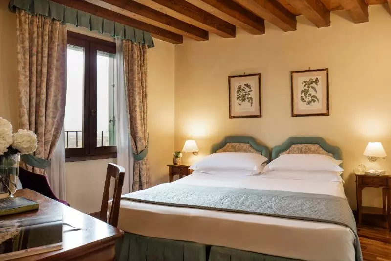クラシックルーム, Villa Michelangelo Vicenza – Starhotels Collezione