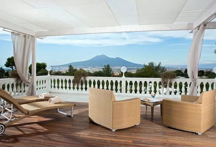 سوییت جونیور, La Medusa Hotel Dimora Di Charme