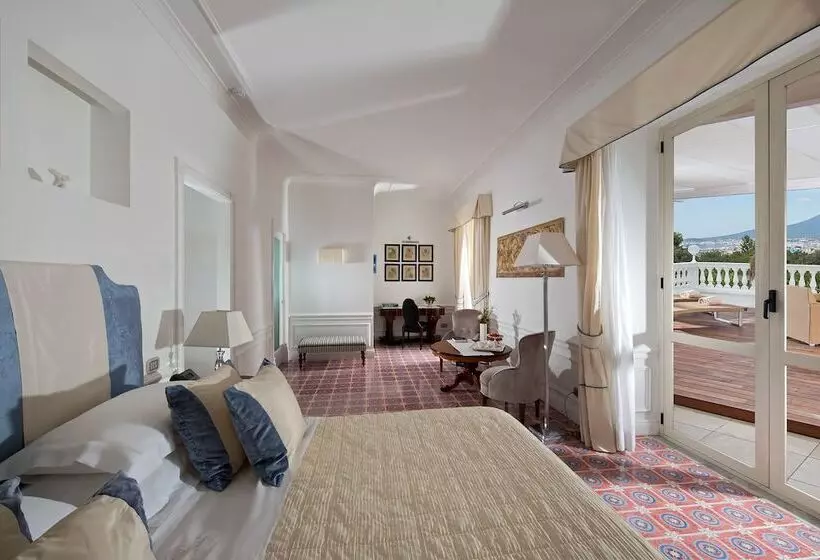 سوییت جونیور, La Medusa Hotel Dimora Di Charme