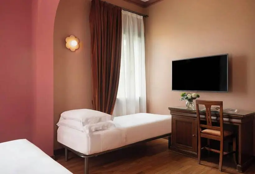 Standard Kolmen Hengen Huone, Villa Michelangelo Vicenza – Starhotels Collezione