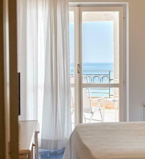 家庭间, Club Due Torri