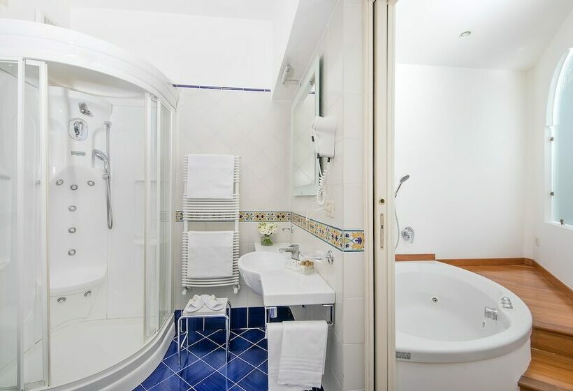 小型套房带海景, Club Due Torri