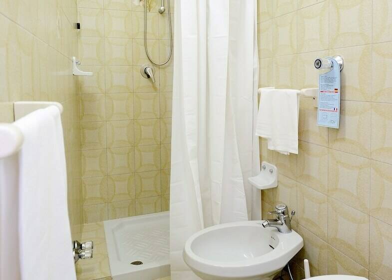 单人经济间, Club Due Torri