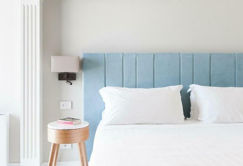 豪华海景房, Club Due Torri