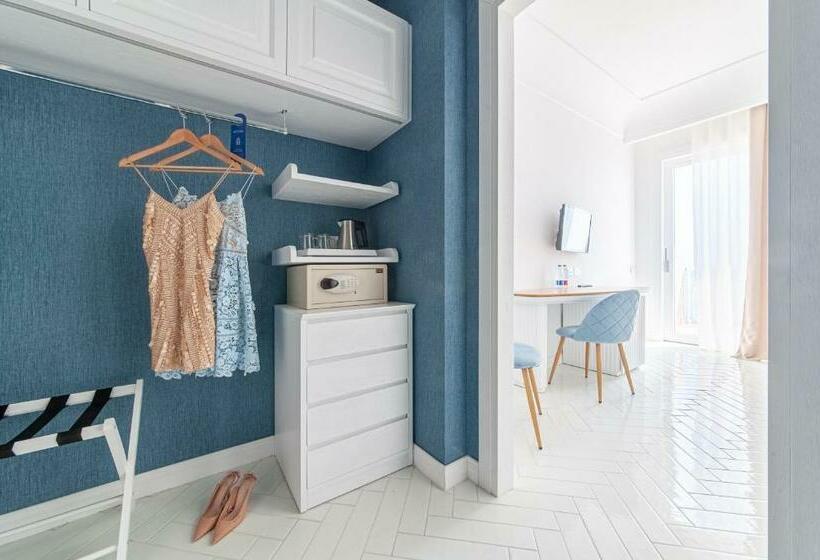 豪华海景房, Club Due Torri