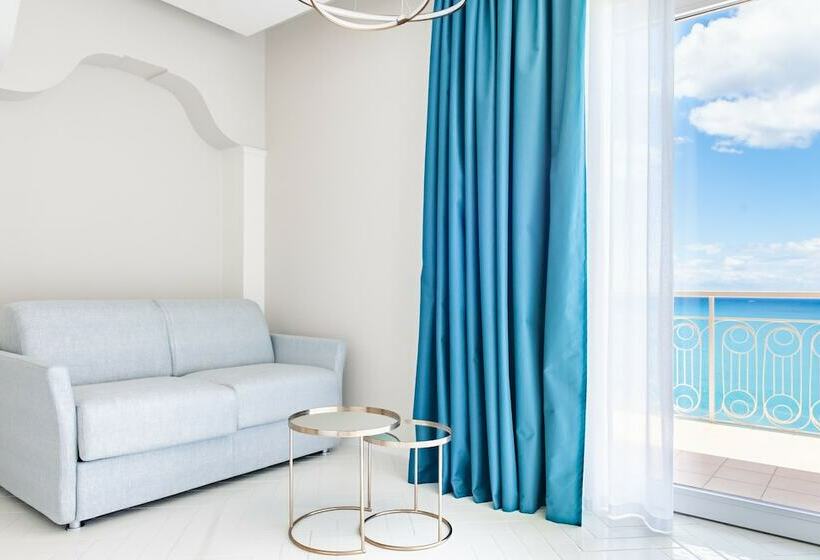 豪华海景房, Club Due Torri