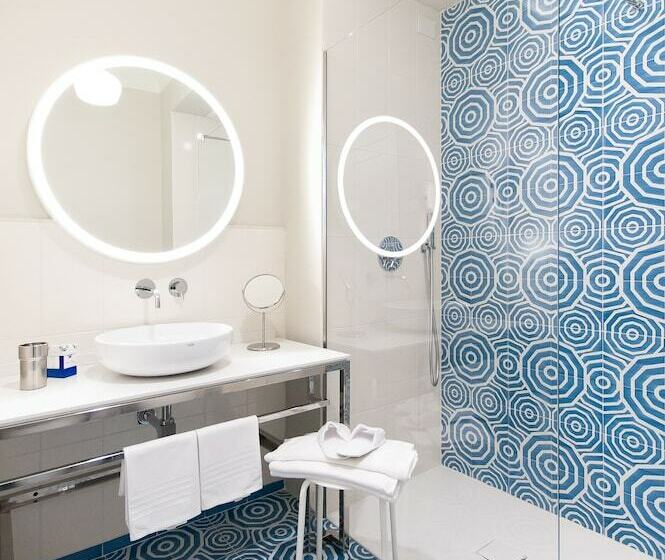 豪华海景房, Club Due Torri