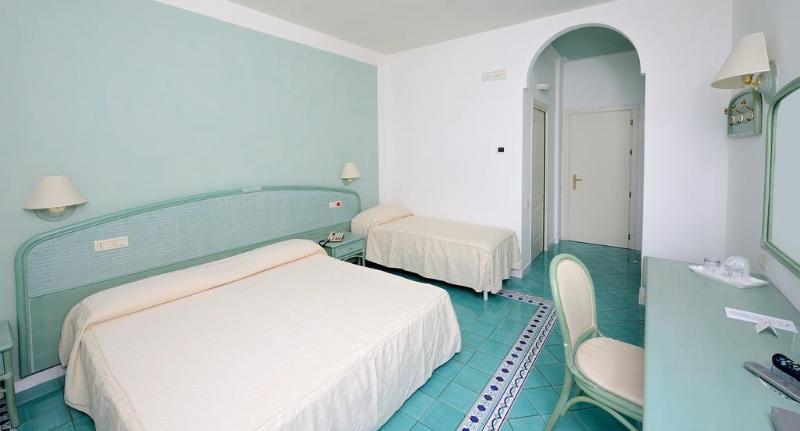 Triple Room Sea View, Club Due Torri