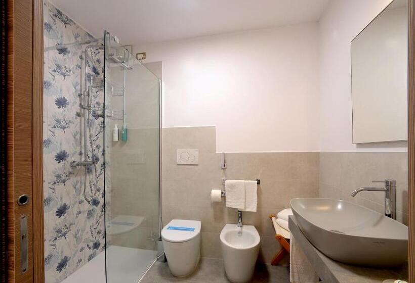 高级三人间, Colorado