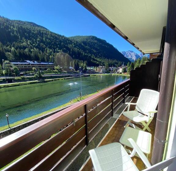 수피리어 룸, Cristallo