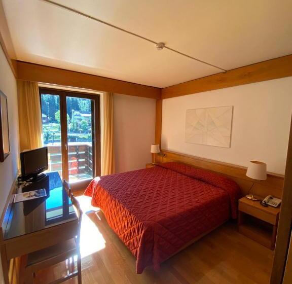 수피리어 룸, Cristallo