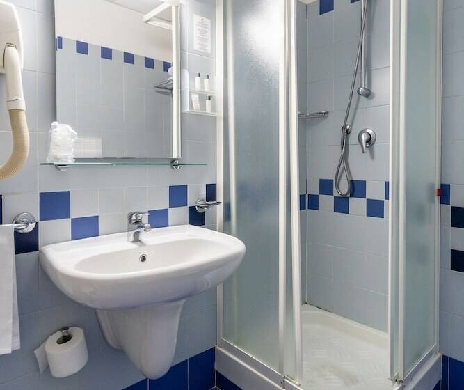 Номер Стандарт, Europa Palace