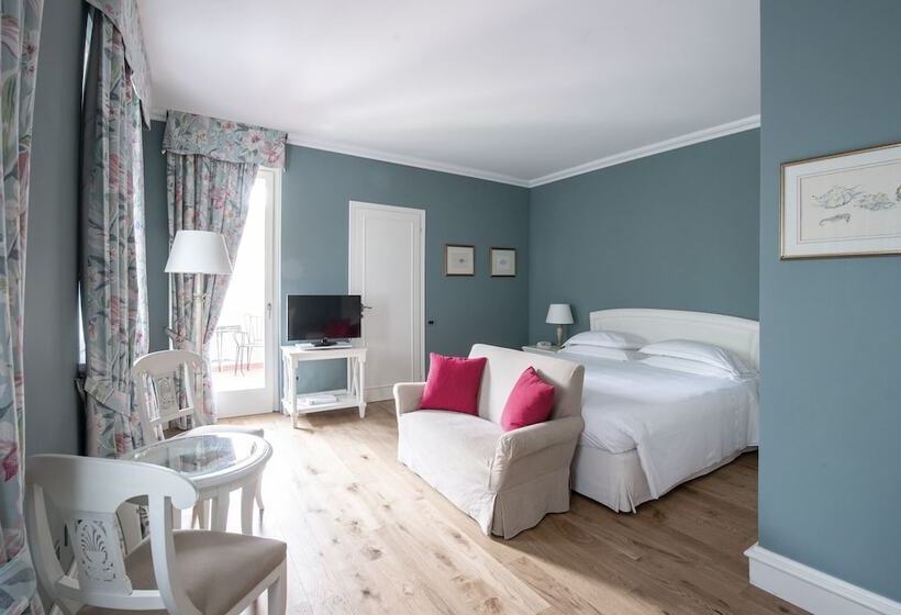 豪华三人间, Franceschi