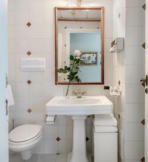 基本间, Franceschi